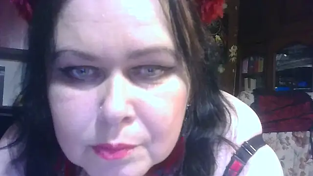 Snapshot of CharleeKendall chatting on 11/01/25, 05:15 CharleeKendall online show from 11/01/25, 05:15