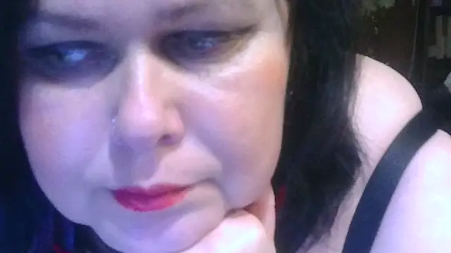 Snapshot of CharleeKendall chatting on 11/03/25, 07:37 CharleeKendall online show from 11/03/25, 07:37