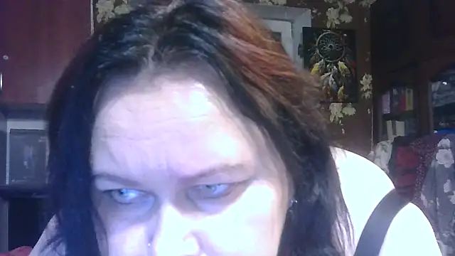 Snapshot of CharleeKendall chatting on 11/04/25, 09:36 CharleeKendall online show from 11/04/25, 09:36