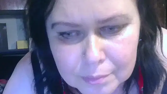 Snapshot of CharleeKendall chatting on 11/06/25, 10:21 CharleeKendall online show from 11/06/25, 10:21