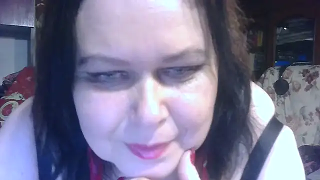 Snapshot of CharleeKendall chatting on 11/11/25, 04:18 CharleeKendall online show from 11/11/25, 04:18