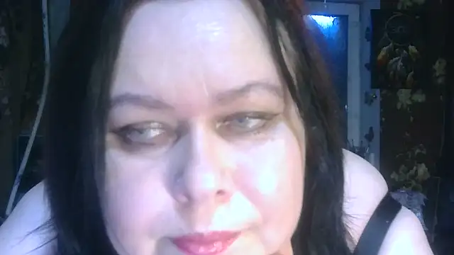 Snapshot of CharleeKendall chatting on 11/19/25, 08:36 CharleeKendall online show from 11/19/25, 08:36