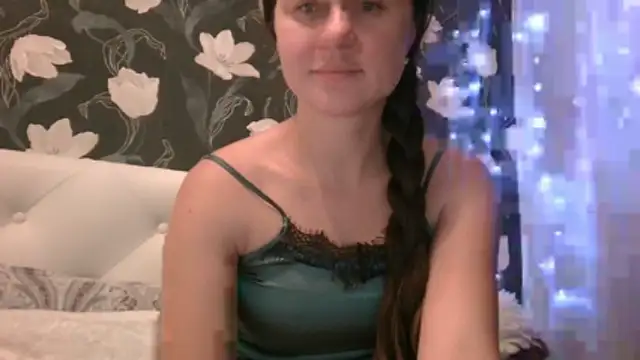 Snapshot of GiaaCaranggi chatting on 11/27/25, 07:49 GiaaCaranggi online show from 11/27/25, 07:49