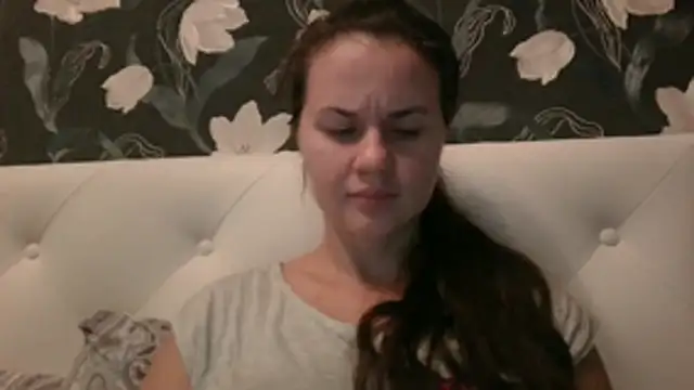 Snapshot of GiaaCaranggi chatting on 11/28/25, 07:38 GiaaCaranggi online show from 11/28/25, 07:38