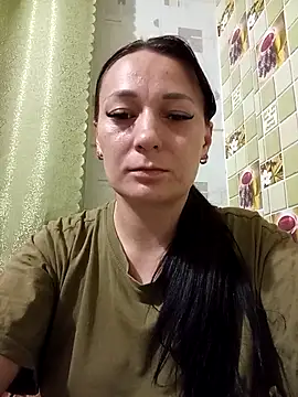 HollyDollsi online show from 12/20/25, 09:55