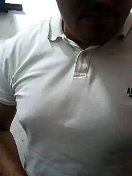 sexyandres 23 online show from 06/04/26, 04:13