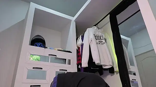 Sky Wild online show from 07/14/26, 09:09