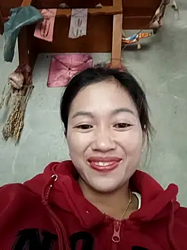 Snapshot of -Paige- chatting on 10/24/25, 02:08 -Paige- online show from 10/24/25, 02:08