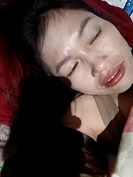 Snapshot of -Paige- chatting on 10/24/25, 02:13 -Paige- online show from 10/24/25, 02:13