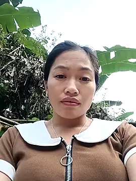 Snapshot of -Paige- chatting on 10/30/25, 12:34 -Paige- online show from 10/30/25, 12:34