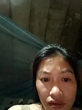 Snapshot of -Paige- chatting on 10/31/25, 01:01 -Paige- online show from 10/31/25, 01:01