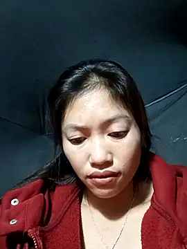 Snapshot of -Paige- chatting on 11/11/25, 10:43 -Paige- online show from 11/11/25, 10:43