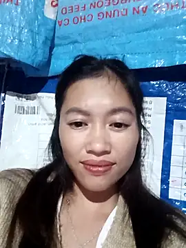 Snapshot of -Paige- chatting on 11/14/25, 12:59 -Paige- online show from 11/14/25, 12:59