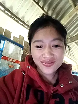 Snapshot of -Paige- chatting on 11/18/25, 03:56 -Paige- online show from 11/18/25, 03:56