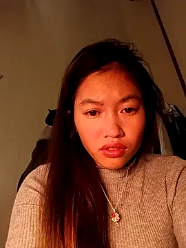 Snapshot of -Paige- chatting on 11/21/25, 10:25 -Paige- online show from 11/21/25, 10:25