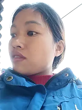 Snapshot of -Paige- chatting on 12/01/25, 02:05 -Paige- online show from 12/01/25, 02:05