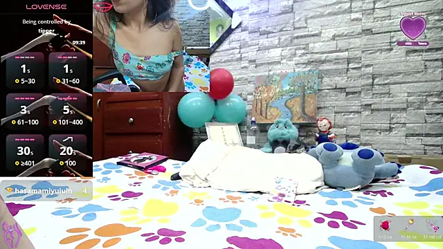 Snapshot of playboybunny-- chatting on 11/13/25, 08:19 playboybunny-- online show from 11/13/25, 08:19