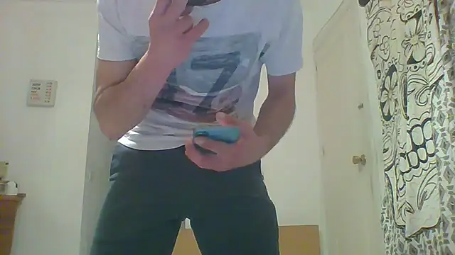 calienteatope online show from 04/19/26, 01:16