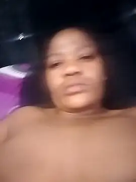 Snapshot of CaramelBoootie chatting on 11/05/25, 07:47 CaramelBoootie online show from 11/05/25, 07:47