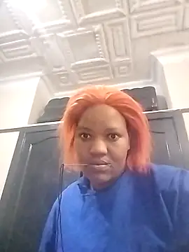 Snapshot of CaramelBoootie chatting on 11/07/25, 05:35 CaramelBoootie online show from 11/07/25, 05:35