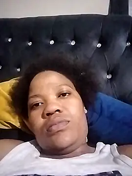 Snapshot of CaramelBoootie chatting on 11/15/25, 05:53 CaramelBoootie online show from 11/15/25, 05:53