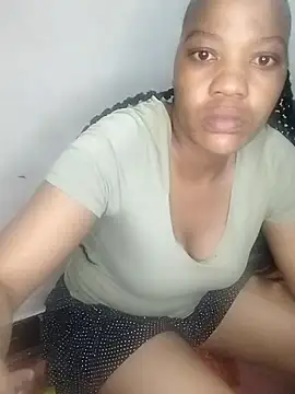 Snapshot of CaramelBoootie chatting on 11/27/25, 04:20 CaramelBoootie online show from 11/27/25, 04:20