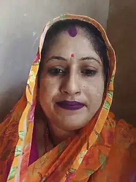 Snapshot of Rayal_bhabi chatting on 05/24/26, 03:11 Rayal bhabi online show from 05/24/26, 03:11