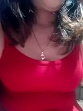 YiyinLy online show from 03/03/26, 09:10