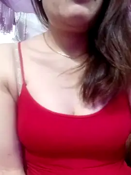 YiyinLy online show from 03/21/26, 01:10