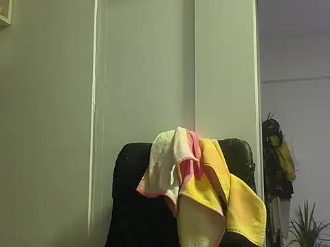 miapink33 online show from 11/07/25, 02:44