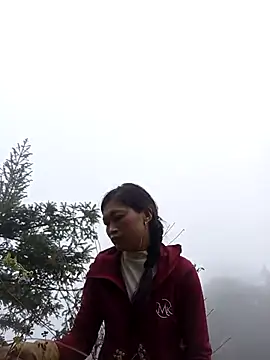 siusiu-00 online show from 10/25/25, 01:02