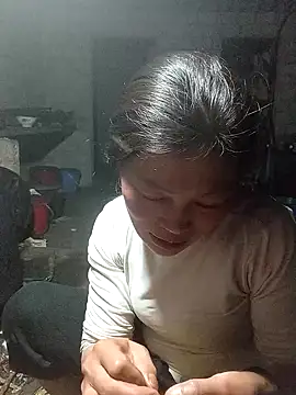 siusiu-00 online show from 10/25/25, 01:07