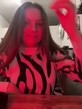 Amy  Leee  online show from 12/17/25, 01:06