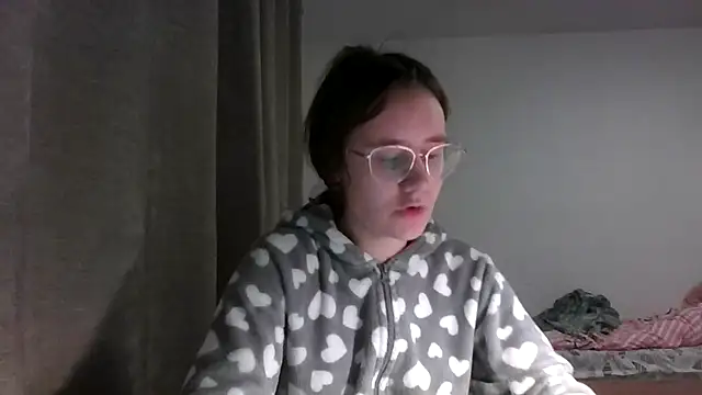 LuckySLove online show from 01/15/26, 06:44