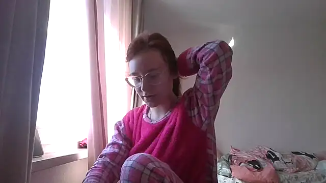 LuckySLove online show from 03/22/26, 12:08