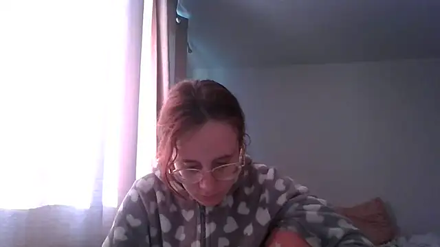 LuckySLove online show from 05/27/26, 05:54