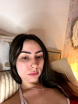 Baby Mia pires online show from 10/29/25, 02:36