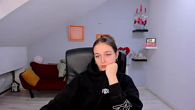 AnneWilsonn online show from 02/12/26, 01:28