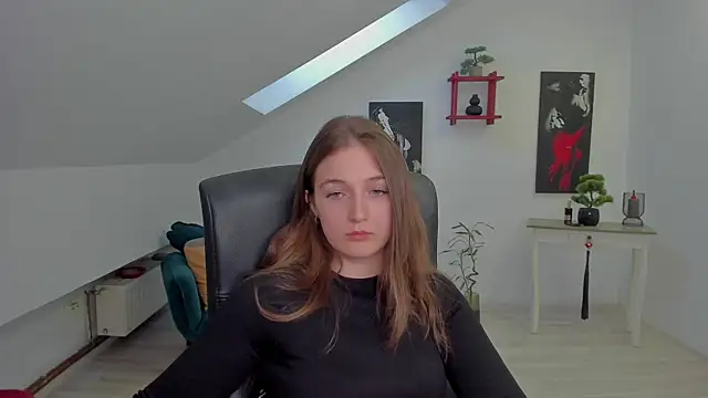 AnneWilsonn online show from 05/05/26, 04:53