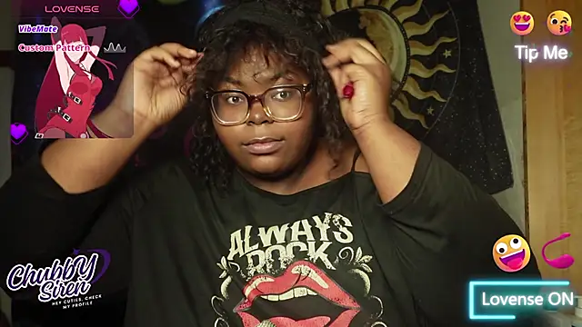 Snapshot of TheChubbySiren chatting on 12/14/25, 02:00 TheChubbySiren online show from 12/14/25, 02:00