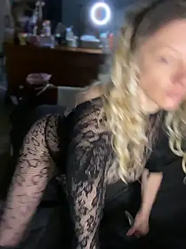 queenkelly1234 online show from 02/04/26, 09:26