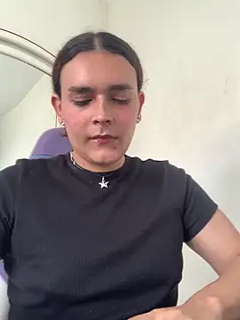 La-Gatiita-trans online show from 12/21/25, 05:42