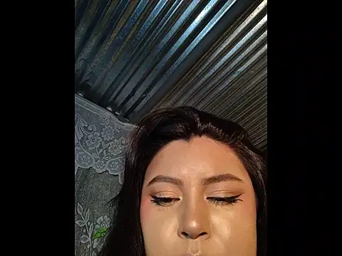 EliaStone05 online show from 01/11/26, 04:39