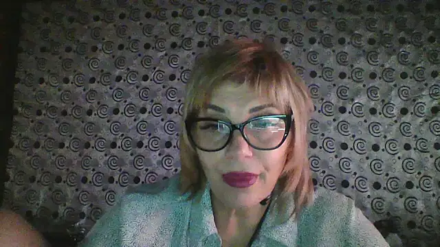 Lia Ray online show from 11/18/25, 09:41