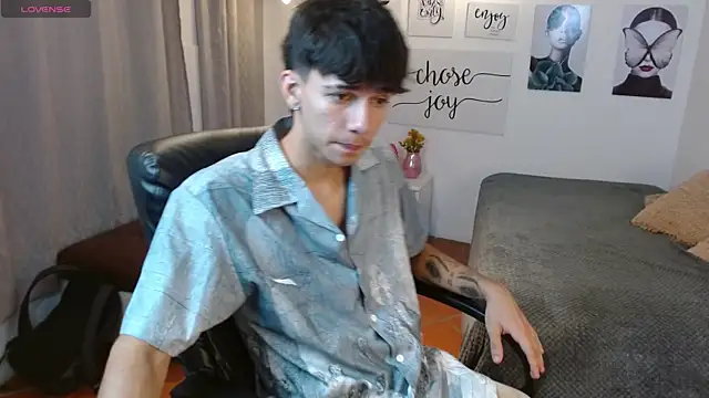 AmethystShadow17 online show from 11/06/25, 03:57