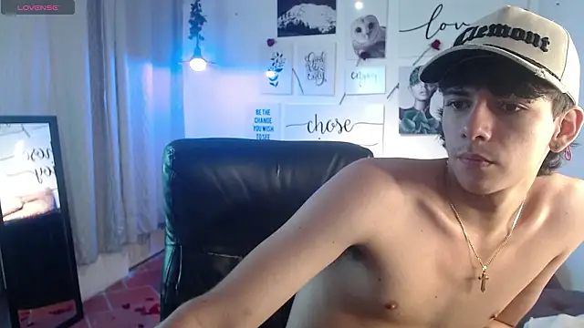 AmethystShadow17 online show from 02/13/26, 07:43