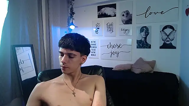 AmethystShadow17 online show from 03/17/26, 08:23