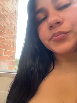 Snapshot of kassandra_luxury chatting on 11/15/25, 06:37 kassandra luxury online show from 11/15/25, 06:37