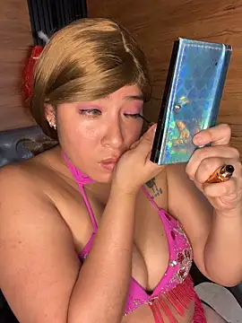 Yvonny27 online show from 02/11/26, 12:32