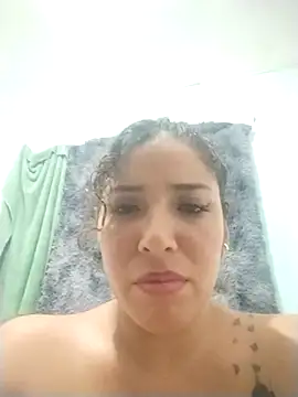 Yvonny27 online show from 02/22/26, 05:08